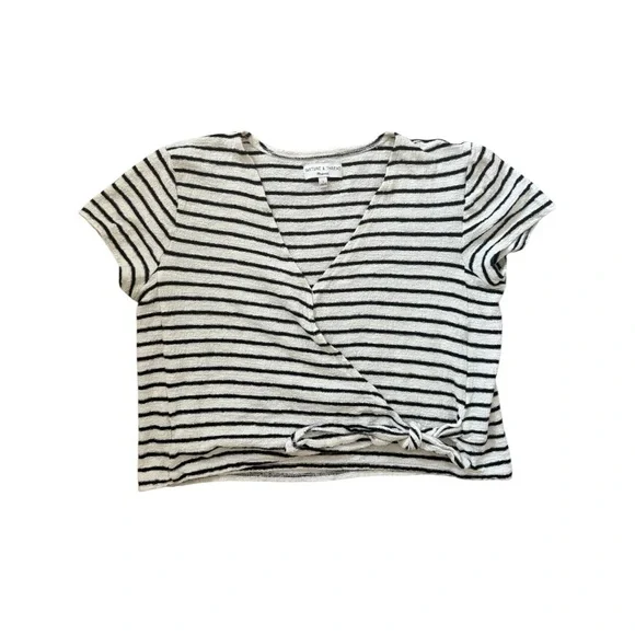 Madewell Black and White Tie-Front Tee - Picture 2 of 6